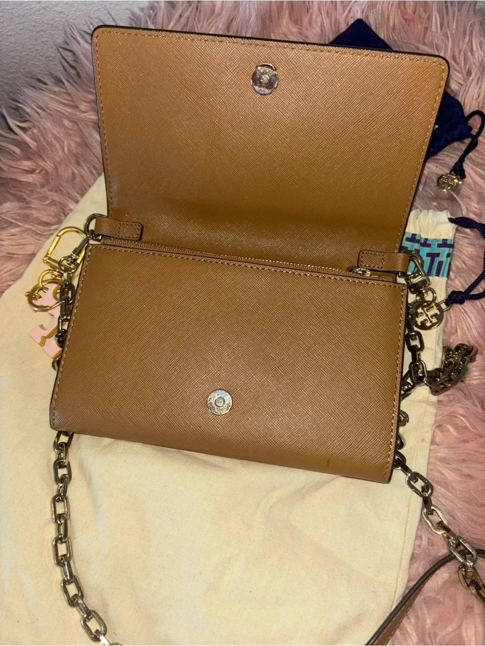 Tory Burch 💖wear scratches